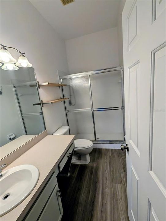 Active With Contract: $215,000 (2 beds, 2 baths, 1240 Square Feet)