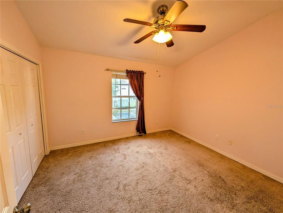 Active With Contract: $215,000 (2 beds, 2 baths, 1240 Square Feet)