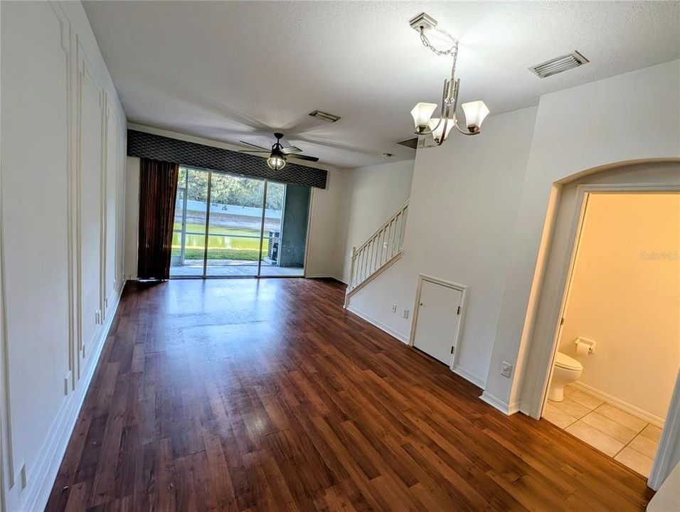 Active With Contract: $215,000 (2 beds, 2 baths, 1240 Square Feet)