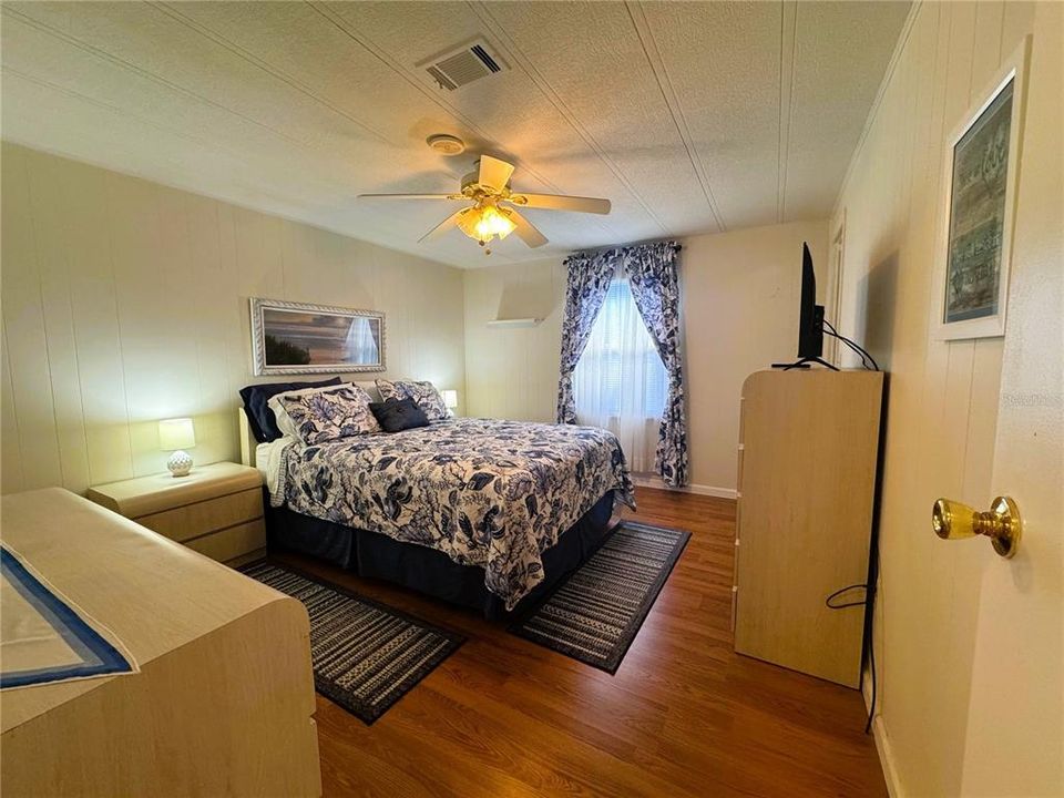 待售: $169,900 (2 贝兹, 2 浴室, 1448 平方英尺)