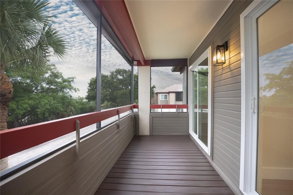 合同活跃: $139,900 (1 贝兹, 1 浴室, 742 平方英尺)