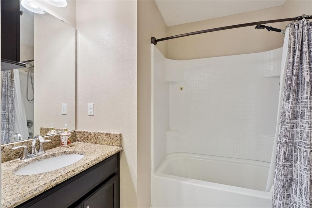 For Sale: $359,900 (3 beds, 2 baths, 1592 Square Feet)