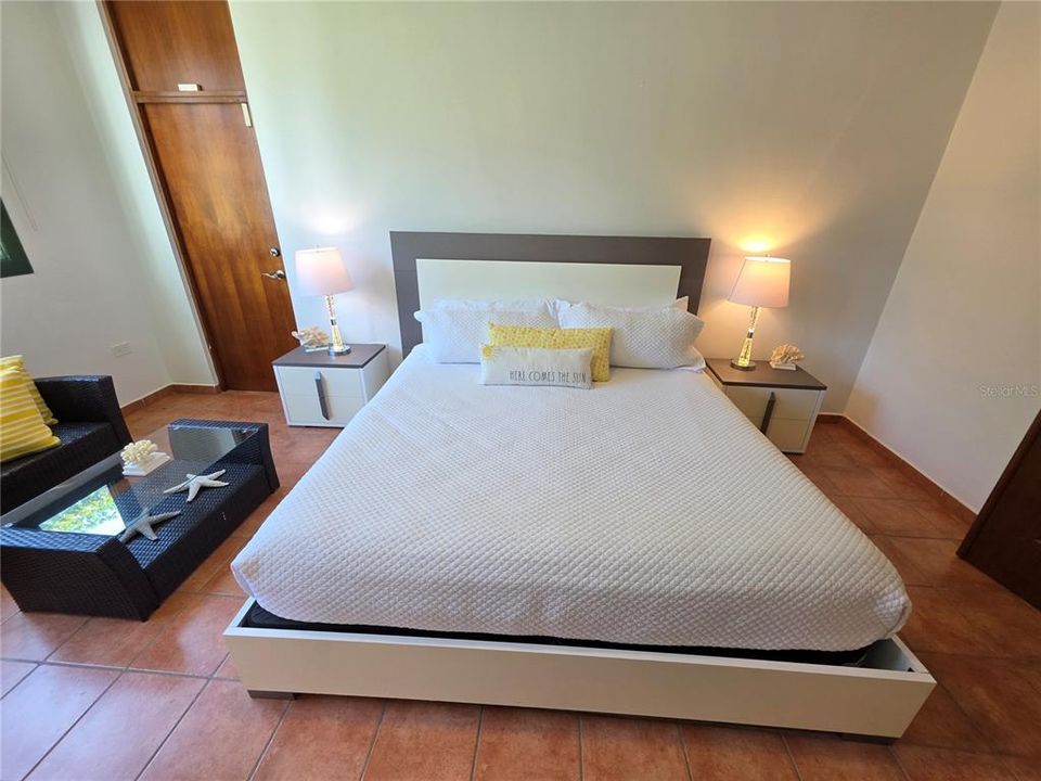 待售: $785,000 (3 贝兹, 3 浴室, 2226 平方英尺)