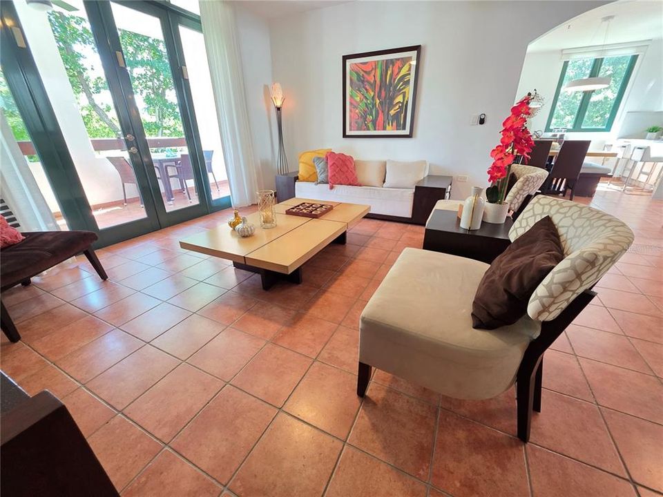 待售: $785,000 (3 贝兹, 3 浴室, 2226 平方英尺)