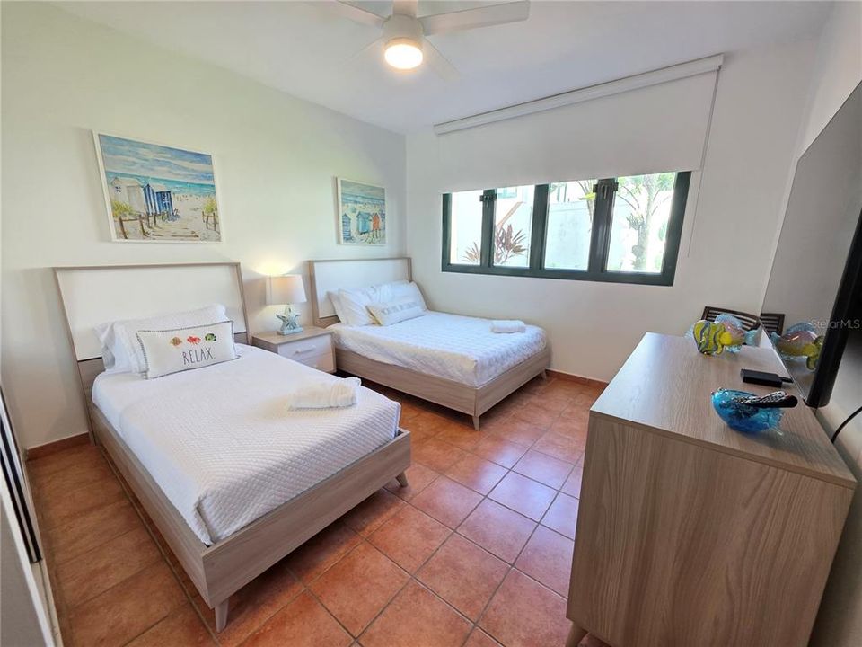 待售: $785,000 (3 贝兹, 3 浴室, 2226 平方英尺)