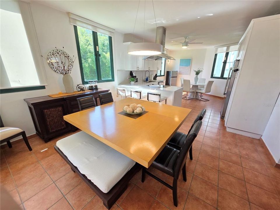 待售: $785,000 (3 贝兹, 3 浴室, 2226 平方英尺)