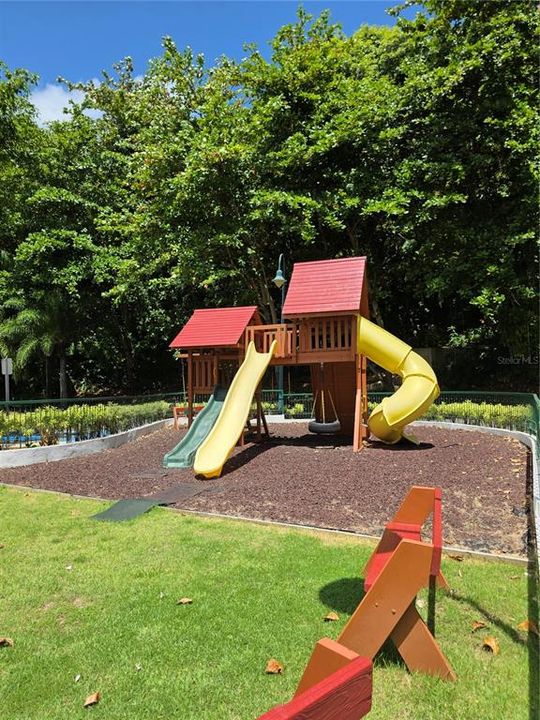 待售: $785,000 (3 贝兹, 3 浴室, 2226 平方英尺)