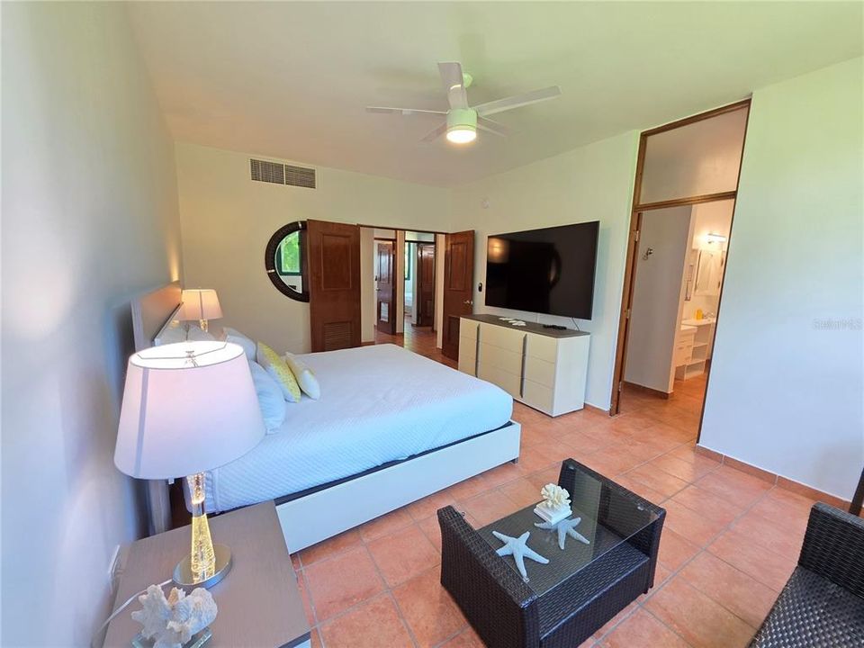 待售: $785,000 (3 贝兹, 3 浴室, 2226 平方英尺)