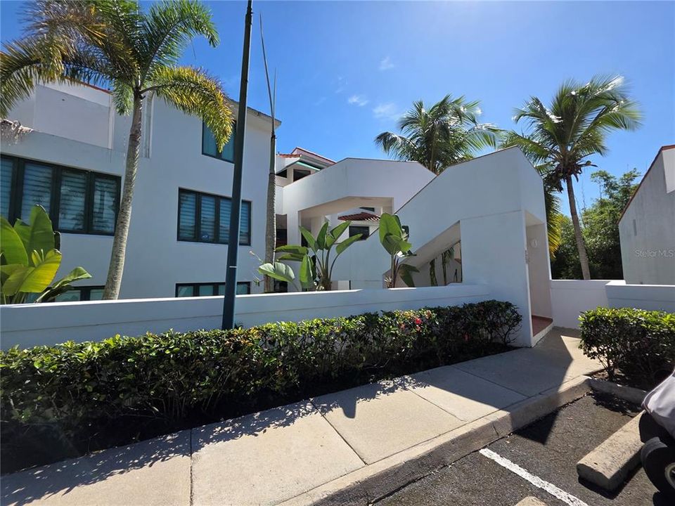 待售: $785,000 (3 贝兹, 3 浴室, 2226 平方英尺)