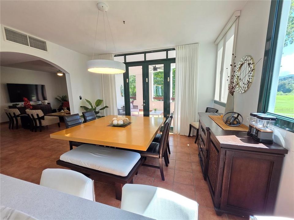 待售: $785,000 (3 贝兹, 3 浴室, 2226 平方英尺)