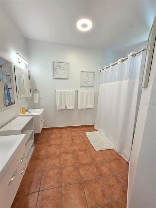 待售: $785,000 (3 贝兹, 3 浴室, 2226 平方英尺)