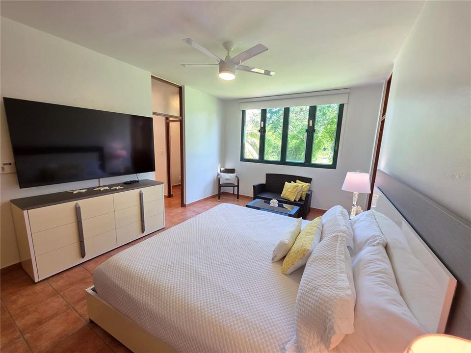 待售: $785,000 (3 贝兹, 3 浴室, 2226 平方英尺)