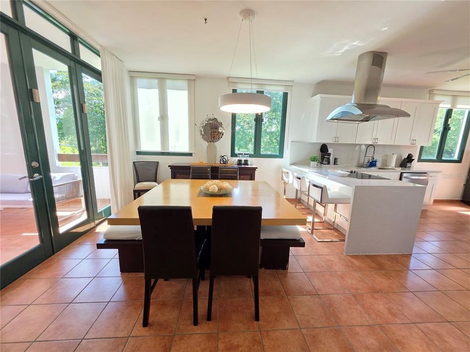 待售: $785,000 (3 贝兹, 3 浴室, 2226 平方英尺)