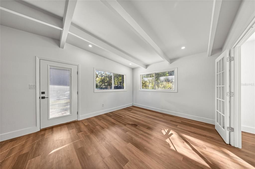 En Venta: $244,900 (3 camas, 1 baños, 1236 Pies cuadrados)