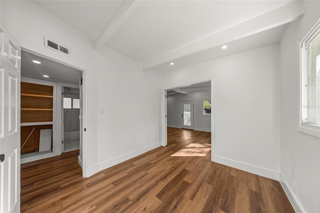 En Venta: $244,900 (3 camas, 1 baños, 1236 Pies cuadrados)