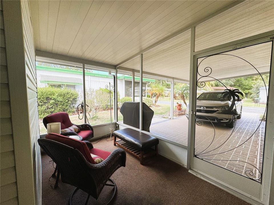 合同活跃: $169,900 (2 贝兹, 2 浴室, 1380 平方英尺)