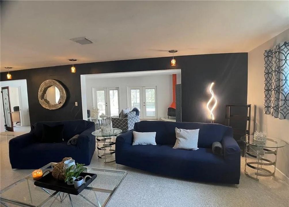 待售: $470,000 (3 贝兹, 2 浴室, 2258 平方英尺)