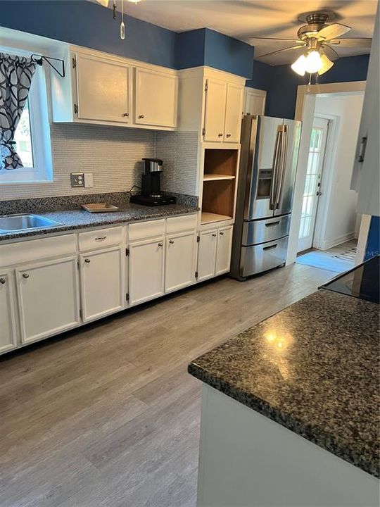 待售: $470,000 (3 贝兹, 2 浴室, 2258 平方英尺)