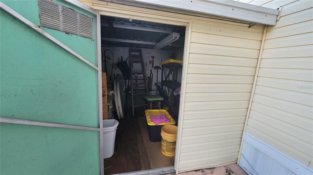 На продажу: $75,900 (1 спален, 1 ванн, 672 Квадратных фут)