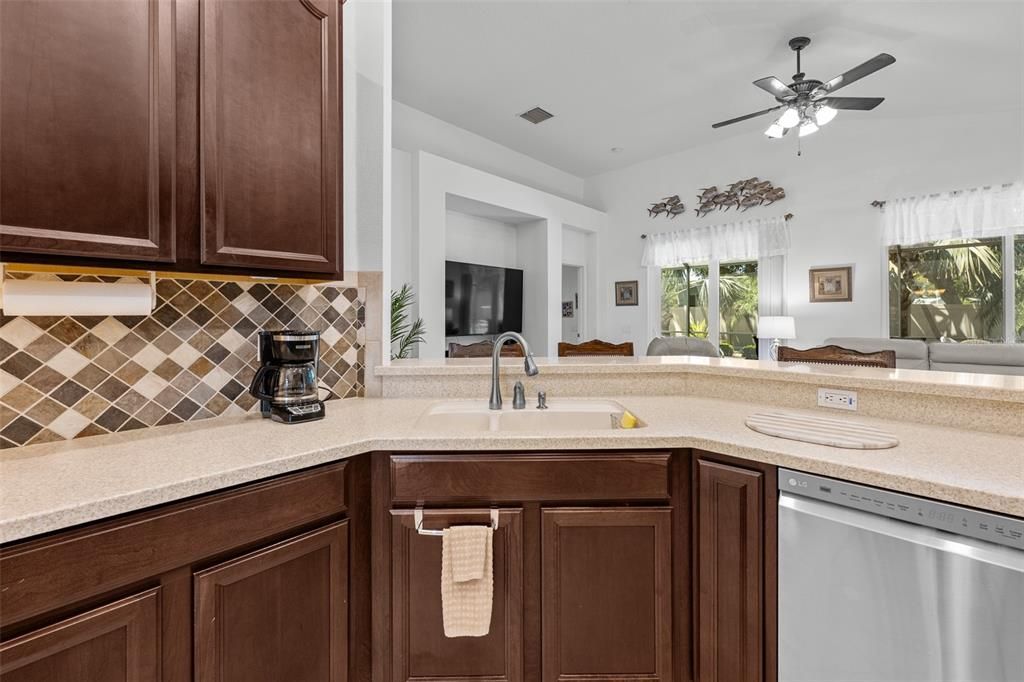 For Sale: $559,000 (3 beds, 2 baths, 2042 Square Feet)