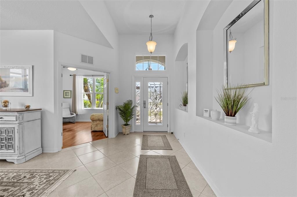 For Sale: $559,000 (3 beds, 2 baths, 2042 Square Feet)