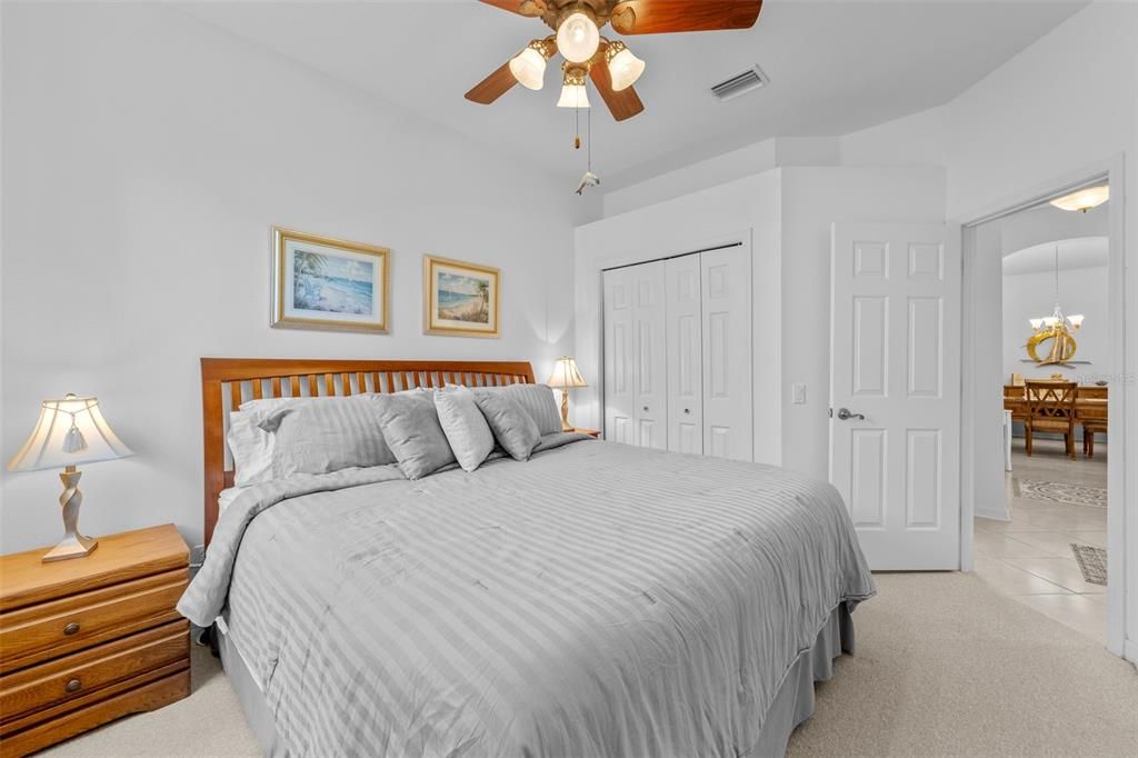 For Sale: $559,000 (3 beds, 2 baths, 2042 Square Feet)