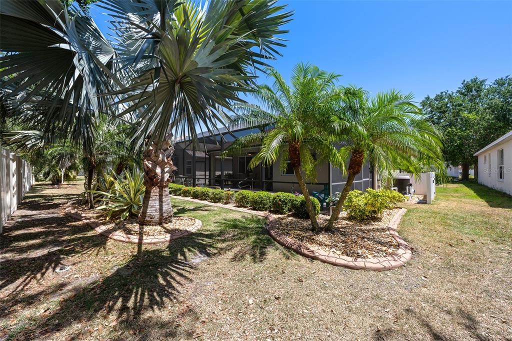 For Sale: $559,000 (3 beds, 2 baths, 2042 Square Feet)