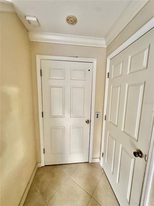 En Renta: $4,500 (3 camas, 2 baños, 2415 Pies cuadrados)