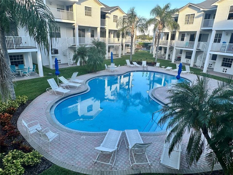 En Renta: $4,500 (3 camas, 2 baños, 2415 Pies cuadrados)