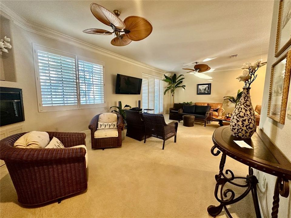 En Renta: $4,500 (3 camas, 2 baños, 2415 Pies cuadrados)