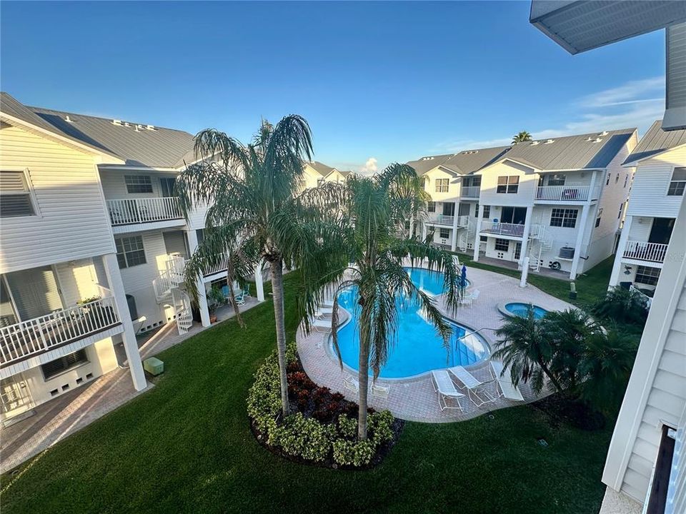 En Renta: $4,500 (3 camas, 2 baños, 2415 Pies cuadrados)