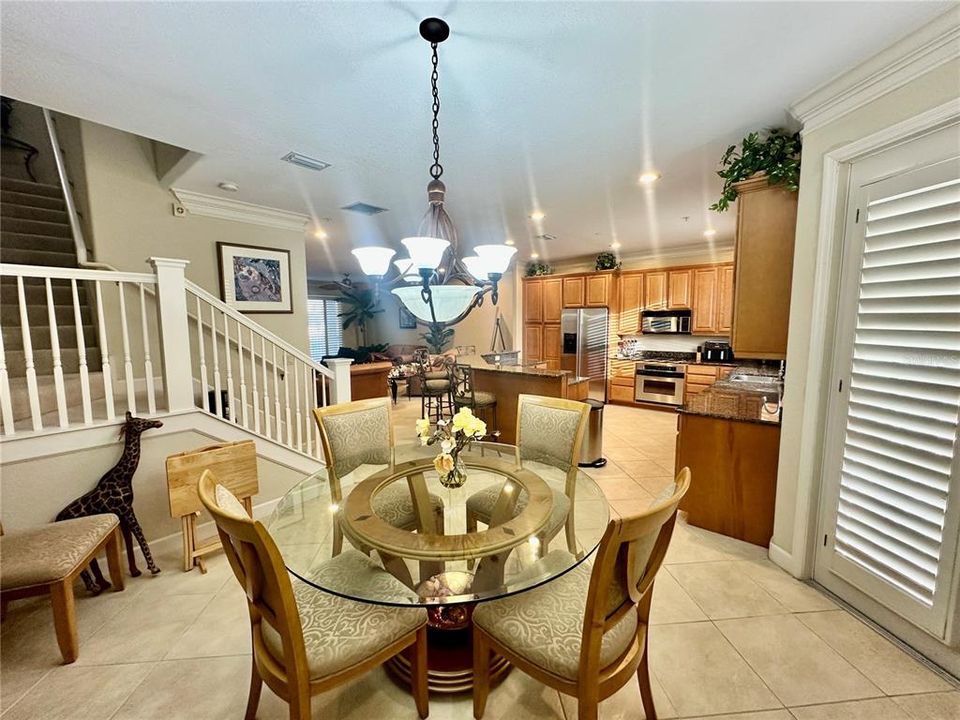 En Renta: $4,500 (3 camas, 2 baños, 2415 Pies cuadrados)