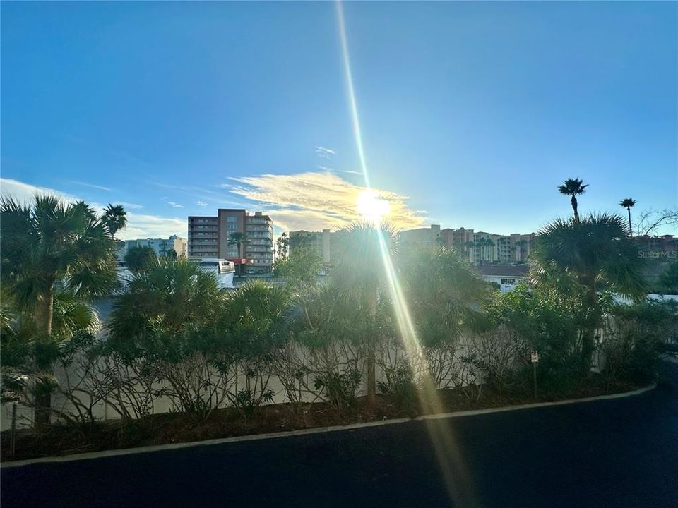 En Renta: $4,500 (3 camas, 2 baños, 2415 Pies cuadrados)