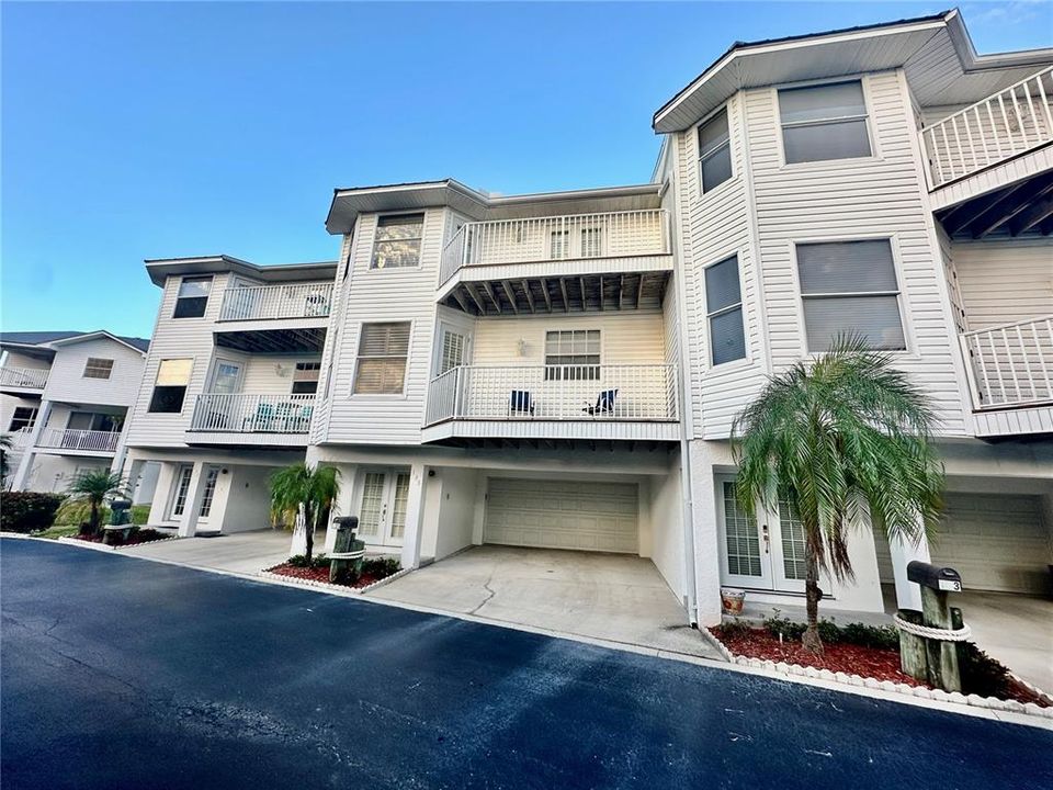 En Renta: $4,500 (3 camas, 2 baños, 2415 Pies cuadrados)