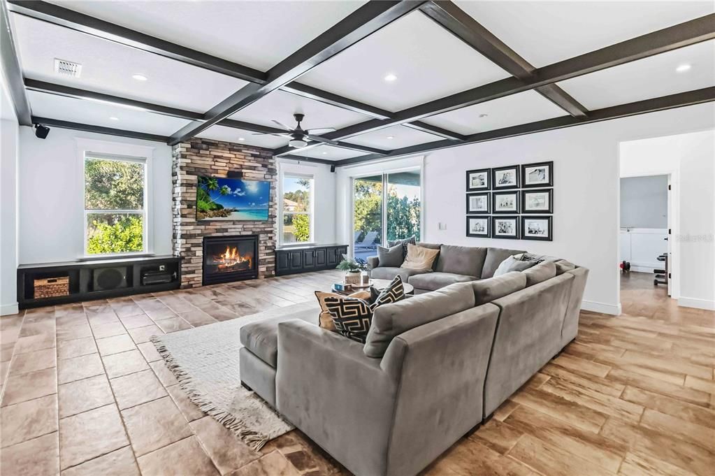 For Sale: $929,000 (5 beds, 3 baths, 4898 Square Feet)