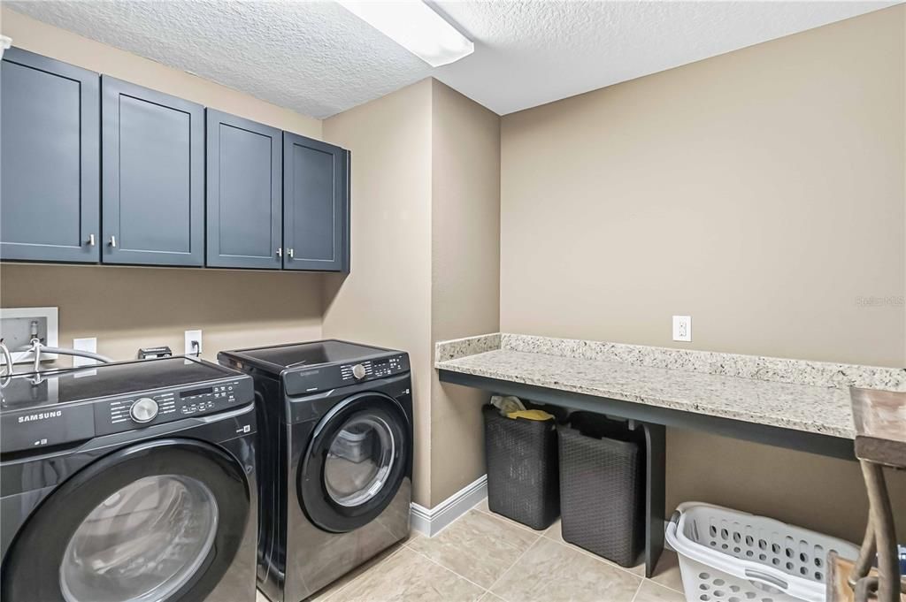 For Sale: $929,000 (5 beds, 3 baths, 4898 Square Feet)