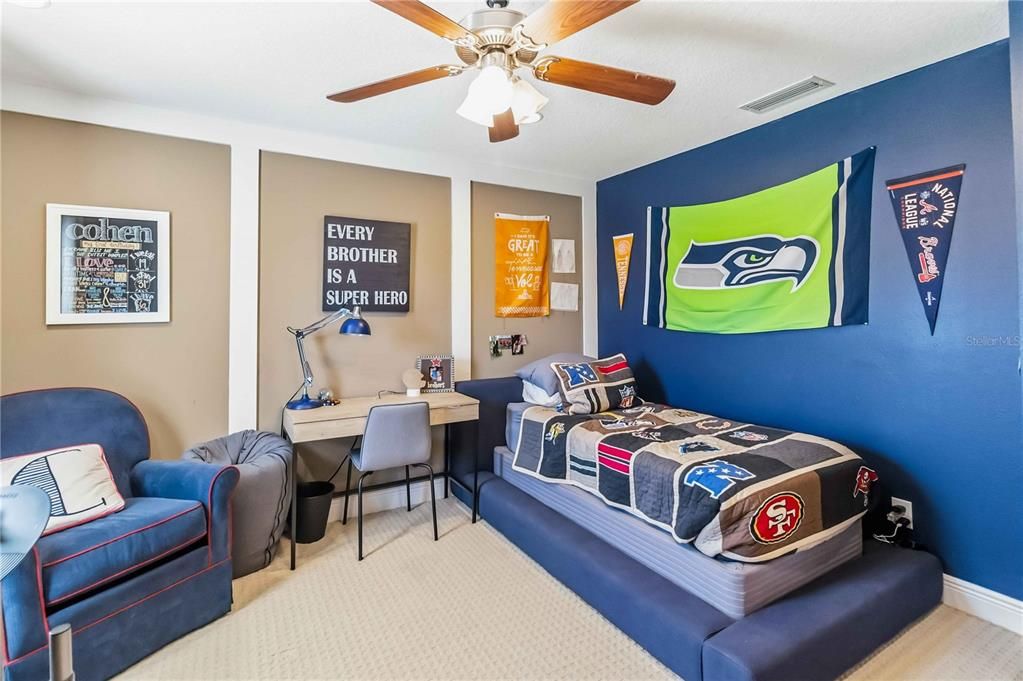 For Sale: $929,000 (5 beds, 3 baths, 4898 Square Feet)