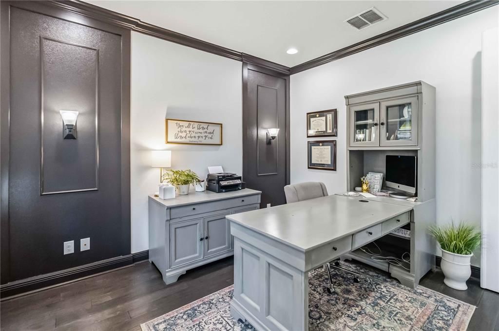 For Sale: $929,000 (5 beds, 3 baths, 4898 Square Feet)