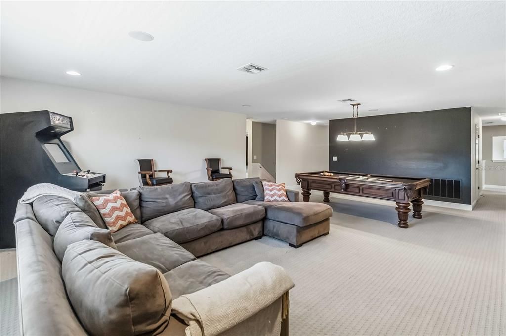 For Sale: $929,000 (5 beds, 3 baths, 4898 Square Feet)