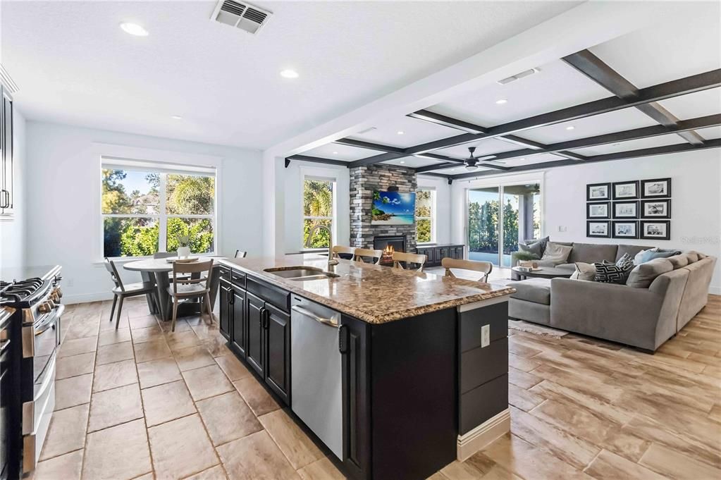 For Sale: $929,000 (5 beds, 3 baths, 4898 Square Feet)