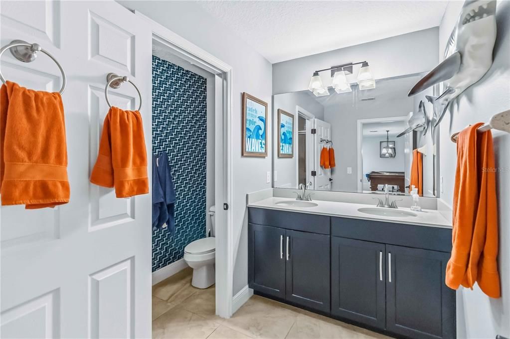 For Sale: $929,000 (5 beds, 3 baths, 4898 Square Feet)