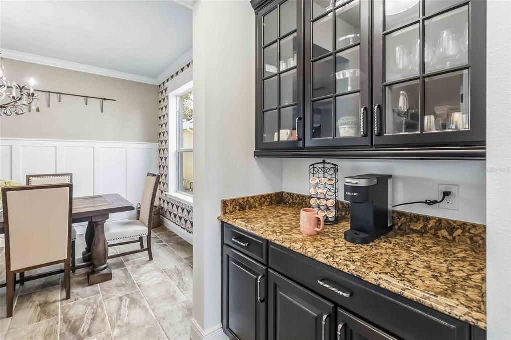 For Sale: $929,000 (5 beds, 3 baths, 4898 Square Feet)