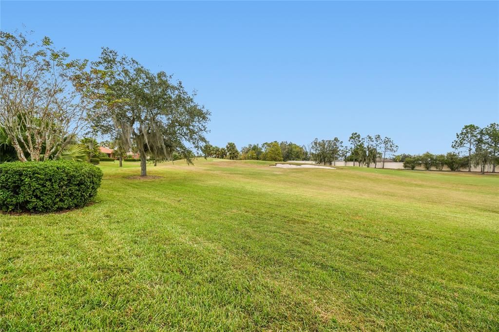 Под контрактом: $369,900 (3 спален, 2 ванн, 2141 Квадратных фут)