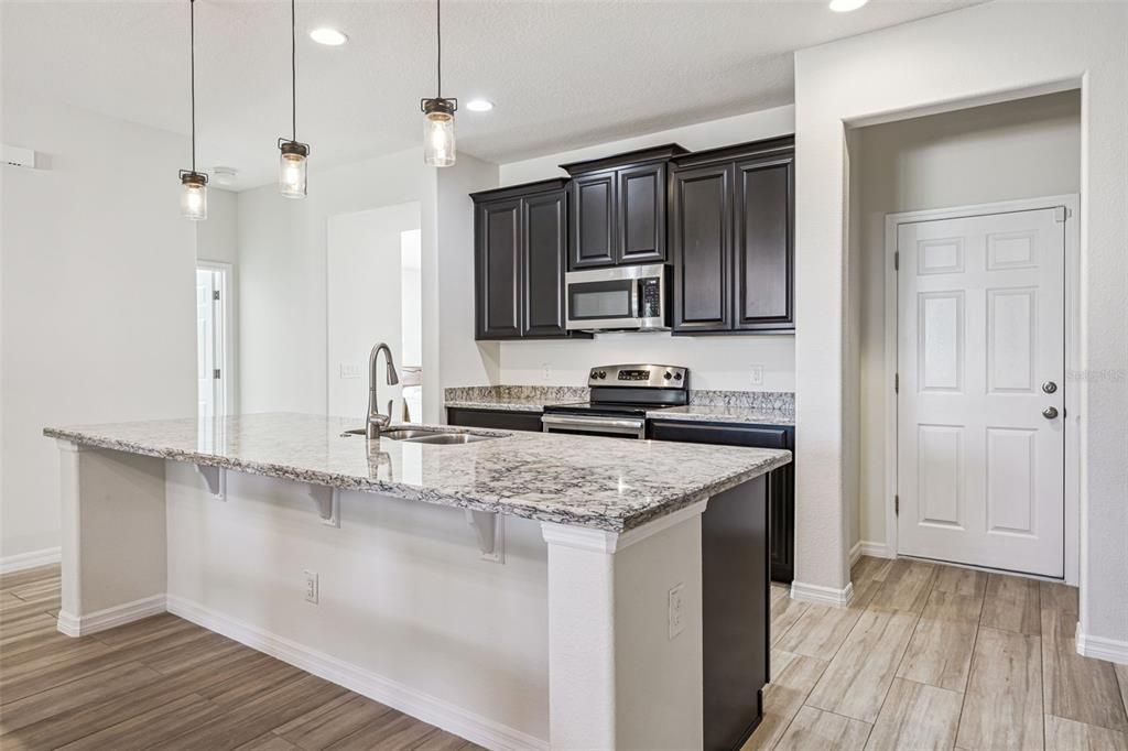 Active With Contract: $529,995 (4 beds, 2 baths, 2530 Square Feet)