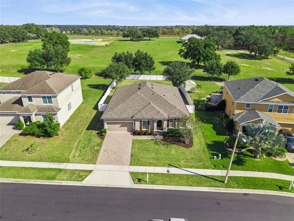 Active With Contract: $529,995 (4 beds, 2 baths, 2530 Square Feet)