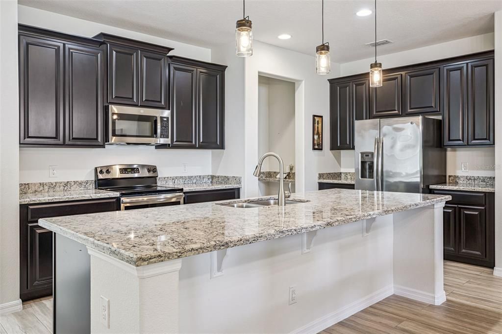 Active With Contract: $529,995 (4 beds, 2 baths, 2530 Square Feet)