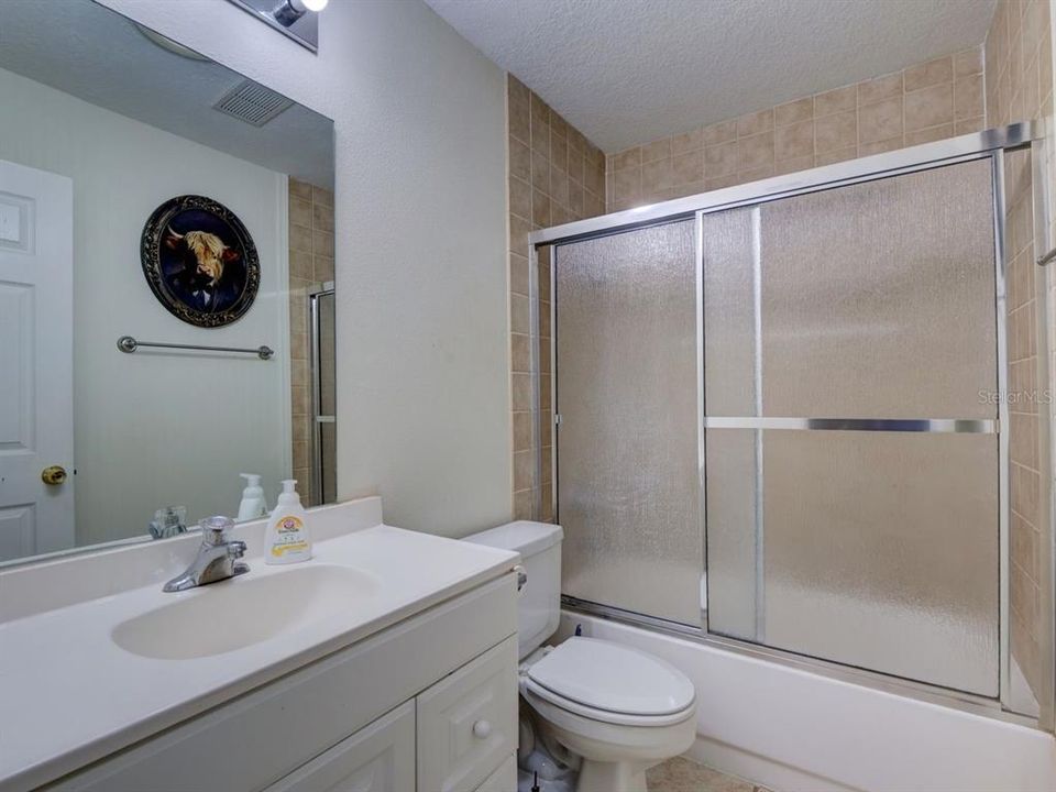 待售: $400,000 (4 贝兹, 3 浴室, 1892 平方英尺)