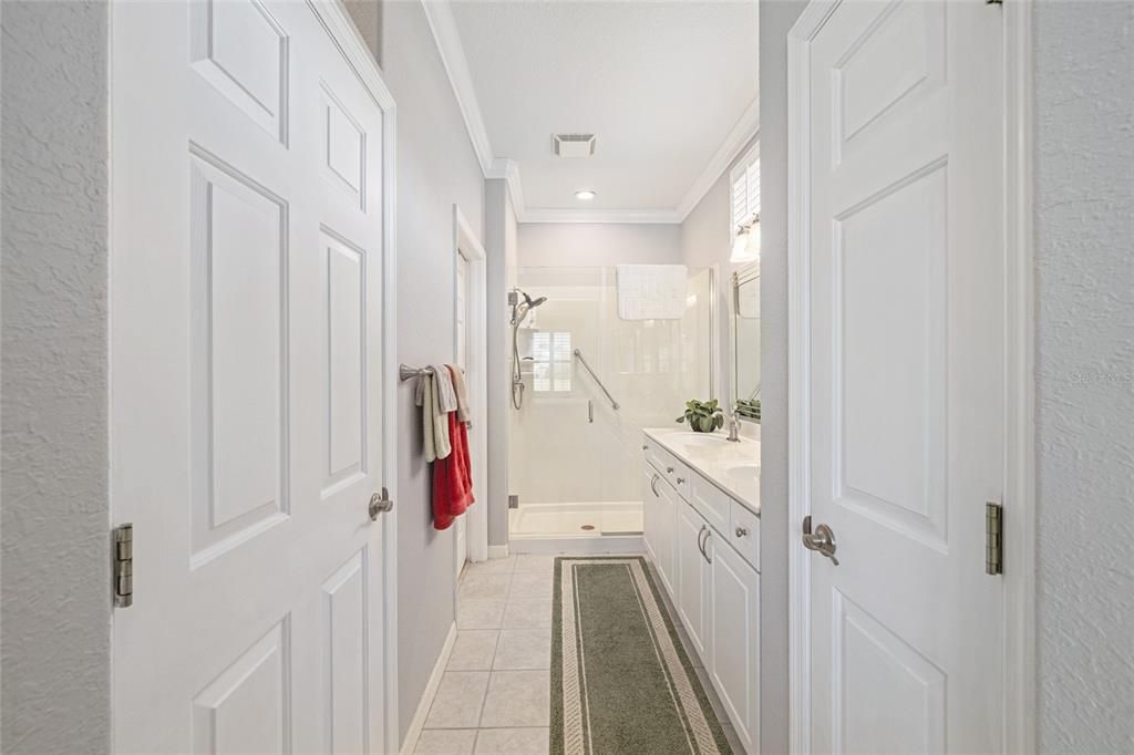 Active With Contract: $314,900 (2 beds, 2 baths, 1244 Square Feet)