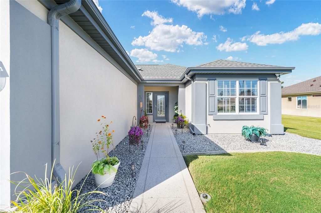 Active With Contract: $314,900 (2 beds, 2 baths, 1244 Square Feet)