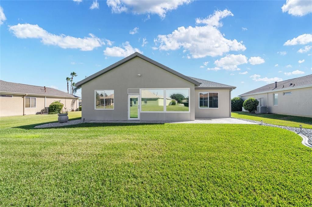 Active With Contract: $314,900 (2 beds, 2 baths, 1244 Square Feet)